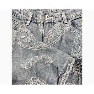 Thisisneverthat Jeans size M lace embroidered in white paisley pattern, Boho Fun